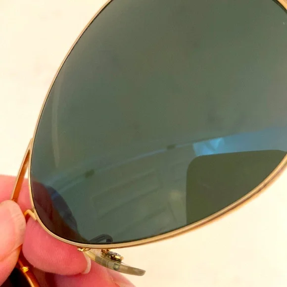 Ray Ban Aviator Classic Polarized Polished Gold GUC - Picture 5 of 11